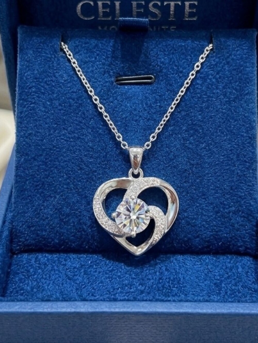 Stunning 925 Heart Necklace